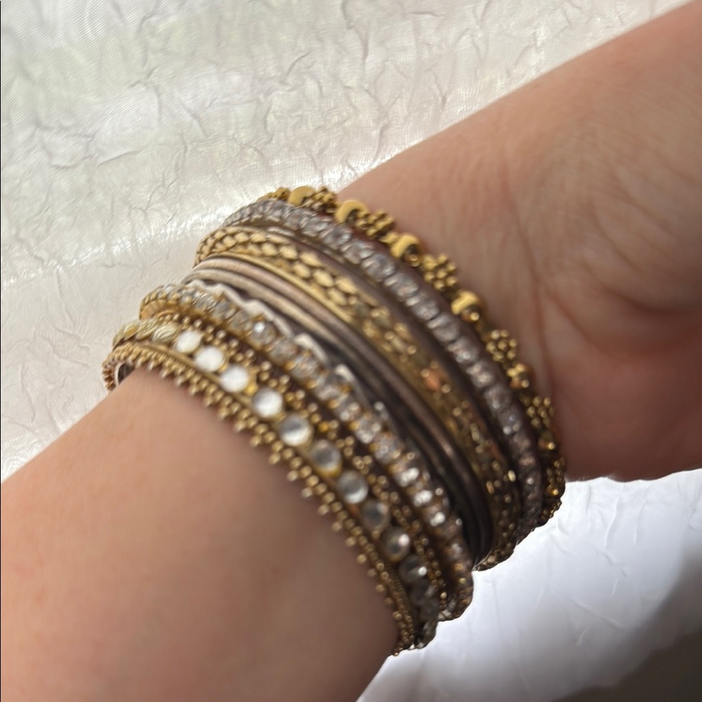 Costume Bangle Bracelets - Picture 2 of 3